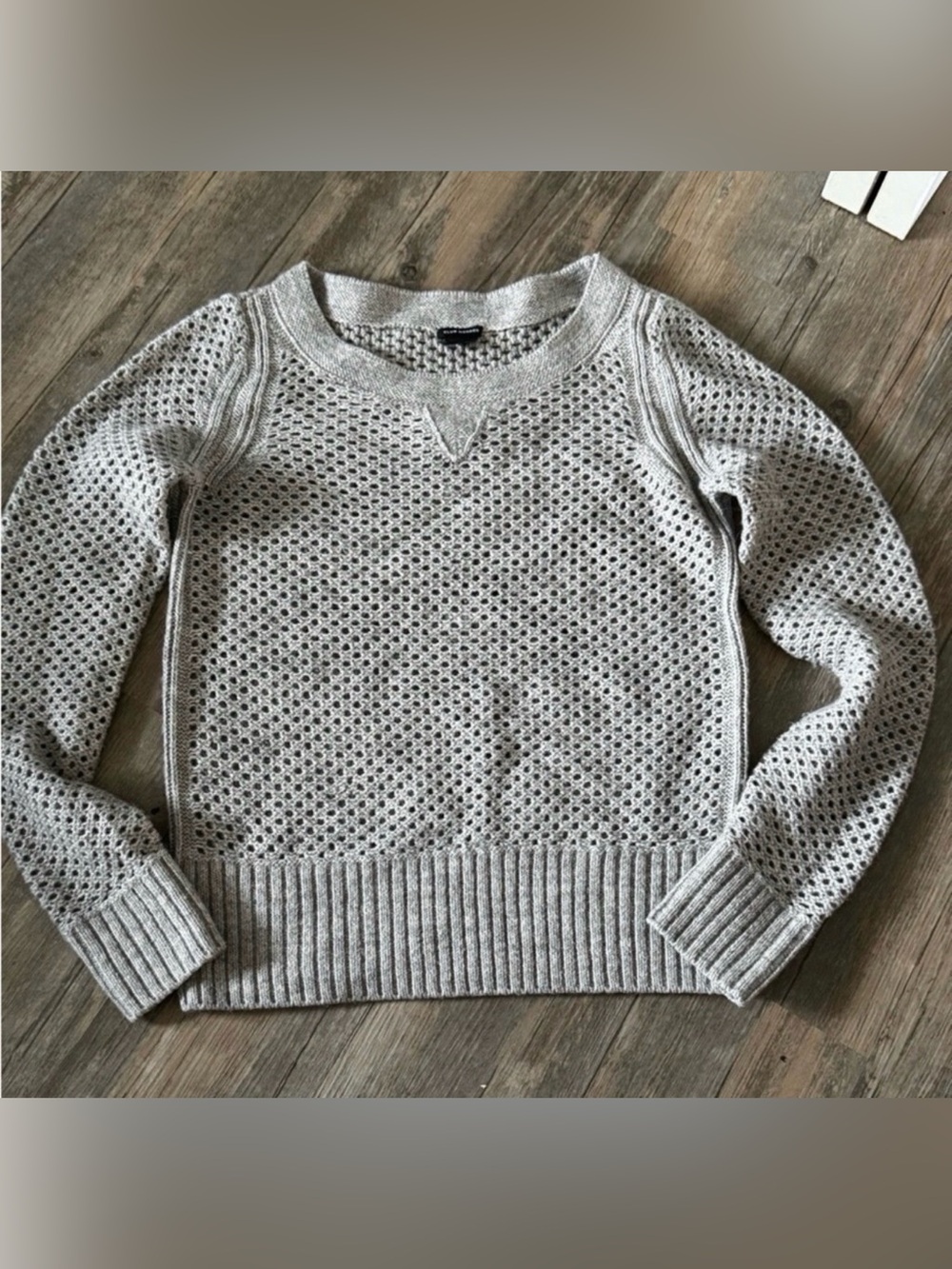 Club Monaco open mesh-knit gray sweater size small